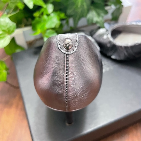 Kenneth Cole Shoes - Picture 5 of 9